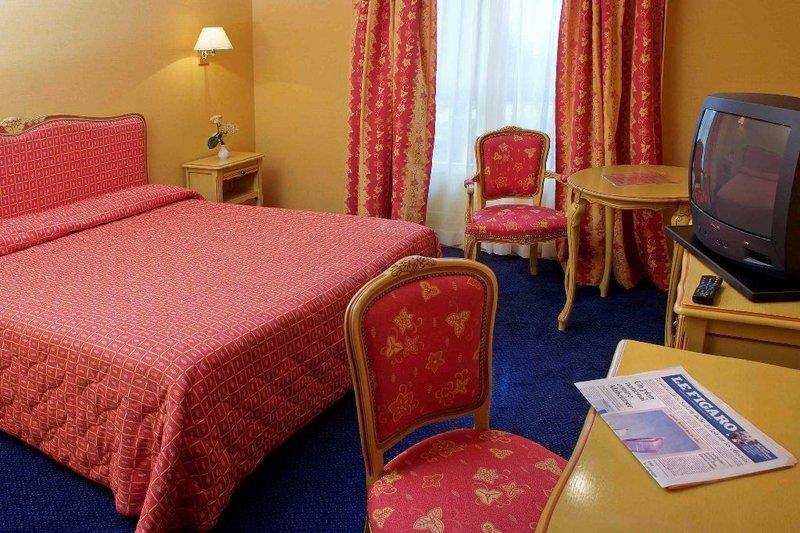 Отель Relais Du Silence Domaine La Charpiniere Сен-Гальмье Экстерьер фото